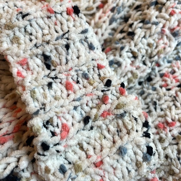 Spring knit cardigan sweater - Picture 2 of 3